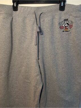 Vintage Walt Disney World Men XL Original Mickey Mouse 1977 Gray Logo Sweatpants